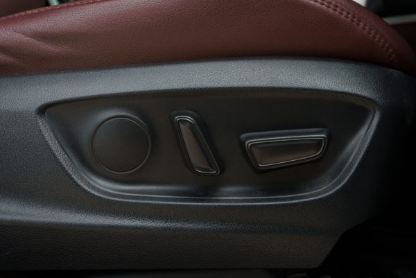 TOYOTA COROLLA CROSS 1.8 HYBRID PREMIUM SAFETY AT 2020 จด 2022 (2ขพ9698) - Image 12