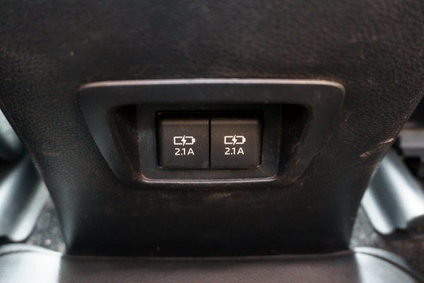 TOYOTA COROLLA CROSS 1.8 HYBRID PREMIUM SAFETY AT 2020 จด 2022 (2ขพ9698) - Image 17