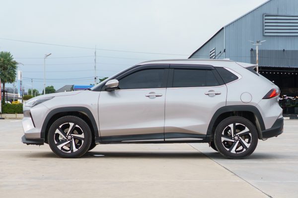 TOYOTA YARIS CROSS 1.5 HEV PREMIUM AT 2025 - Image 7