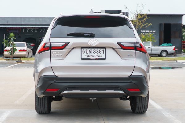 TOYOTA YARIS CROSS 1.5 HEV PREMIUM AT 2025 - Image 9