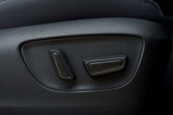TOYOTA YARIS CROSS 1.5 HEV PREMIUM AT 2025 - Image 12
