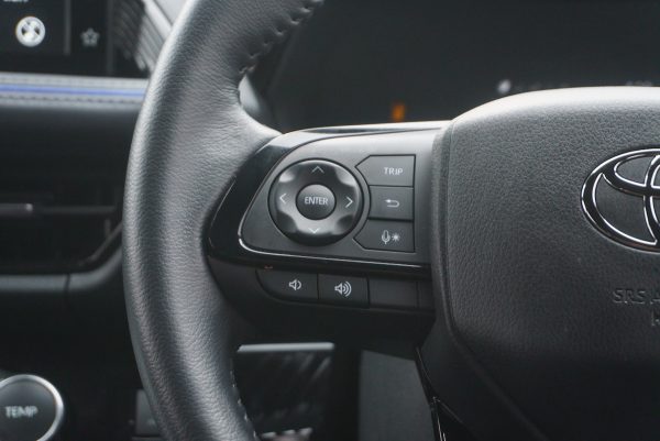 TOYOTA YARIS CROSS 1.5 HEV PREMIUM AT 2025 - Image 20