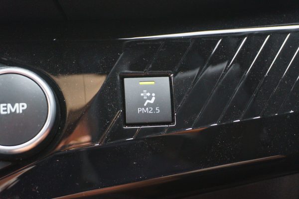 TOYOTA YARIS CROSS 1.5 HEV PREMIUM AT 2025 - Image 27