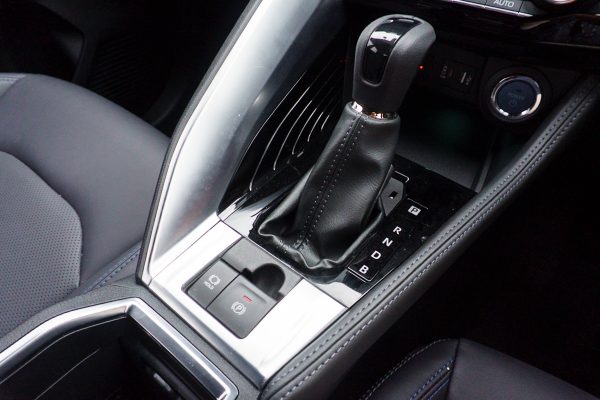 TOYOTA YARIS CROSS 1.5 HEV PREMIUM AT 2025 - Image 30
