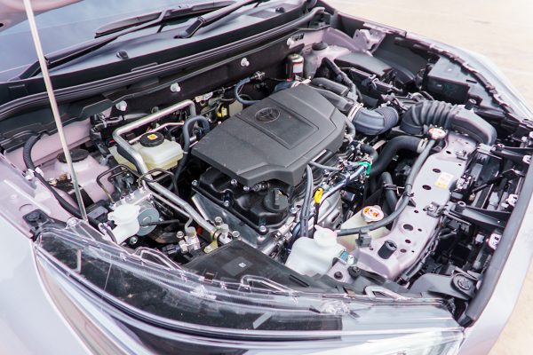 TOYOTA YARIS CROSS 1.5 HEV PREMIUM AT 2025 - Image 33