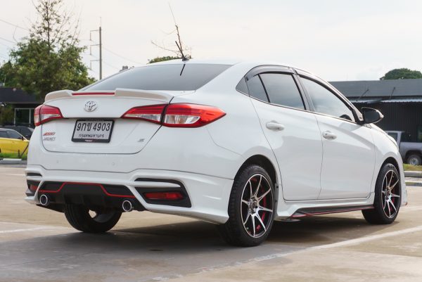 TOYOTA YARIS ATIV 1.2 E AT 2019 - Image 10