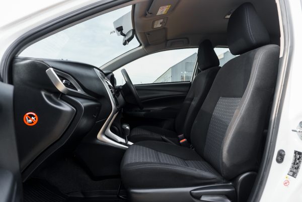 TOYOTA YARIS ATIV 1.2 E AT 2019 - Image 14