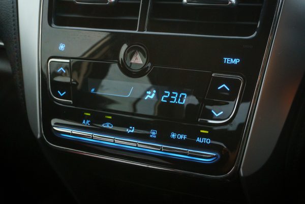 TOYOTA YARIS ATIV 1.2 E AT 2019 - Image 22