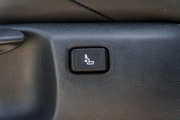 TOYOTA C-HR 1.8 HYBRID HI AT 2019 - Image 13