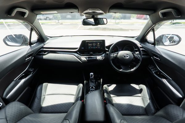 TOYOTA C-HR 1.8 HYBRID HI AT 2019 - Image 17