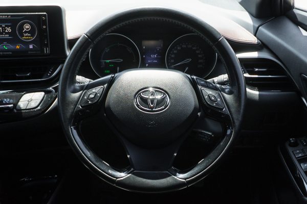 TOYOTA C-HR 1.8 HYBRID HI AT 2019 - Image 18