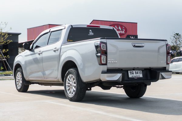 ISUZU D-MAX CAB 4 1.9 L DA AT 2022 จด 2023 - Image 8