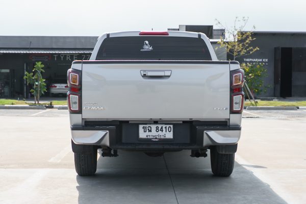 ISUZU D-MAX CAB 4 1.9 L DA AT 2022 จด 2023 - Image 9