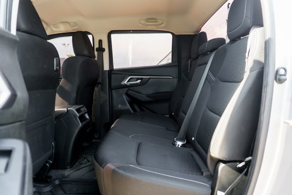ISUZU D-MAX CAB 4 1.9 L DA AT 2022 จด 2023 - Image 13