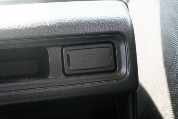 ISUZU D-MAX CAB 4 1.9 L DA AT 2022 จด 2023 - Image 16