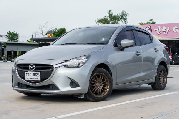 MAZDA 2 1.3 STANDARD AT 2016 - Image 2