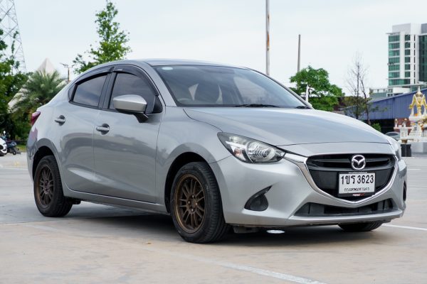 MAZDA 2 1.3 STANDARD AT 2016 - Image 5