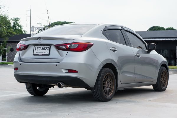 MAZDA 2 1.3 STANDARD AT 2016 - Image 10