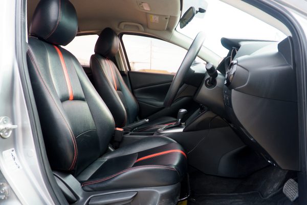 MAZDA 2 1.3 STANDARD AT 2016 - Image 11