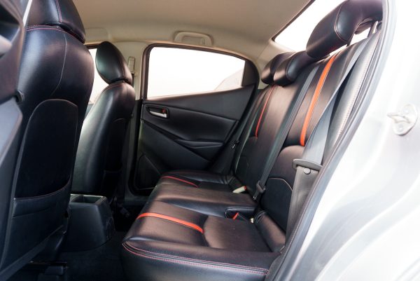 MAZDA 2 1.3 STANDARD AT 2016 - Image 13