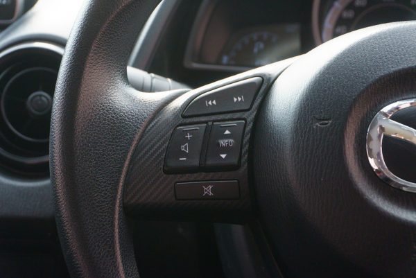 MAZDA 2 1.3 STANDARD AT 2016 - Image 17