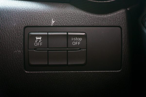 MAZDA 2 1.3 STANDARD AT 2016 - Image 19