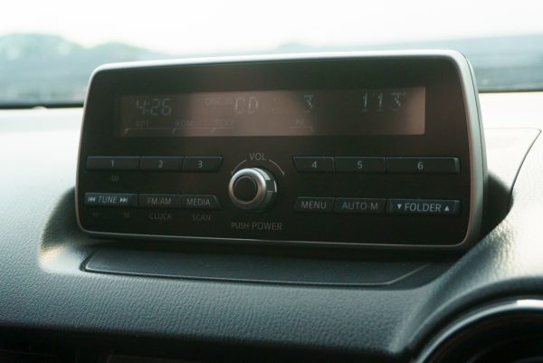MAZDA 2 1.3 STANDARD AT 2016 - Image 20