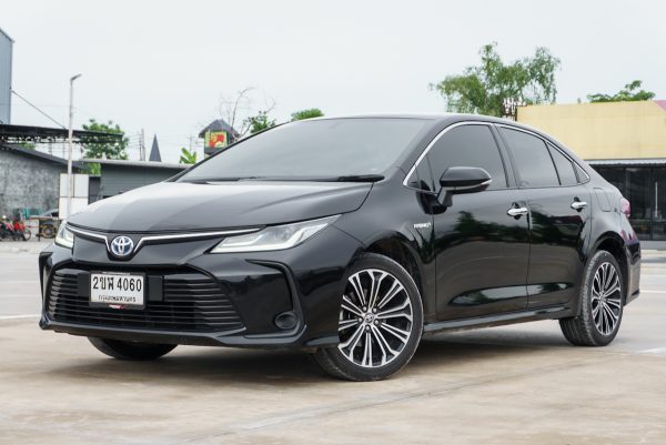 TOYOTA ALTIS 1.8 e:HEV PREMIUM AT 2022 (2ขฬ4060) - Image 2