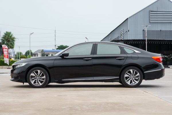 HONDA ACCORD 1.5 EL TURBO AT 2020 (9กอ4950) - Image 7