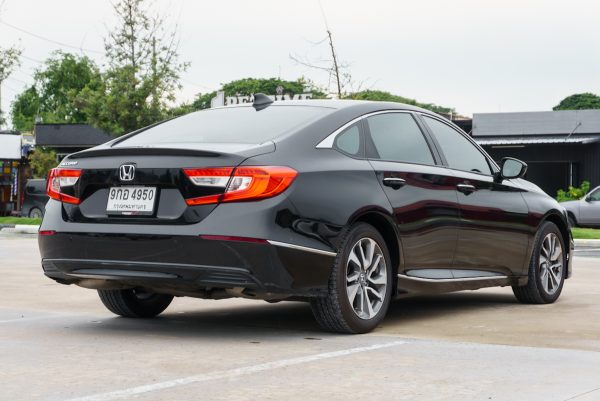 HONDA ACCORD 1.5 EL TURBO AT 2020 (9กอ4950) - Image 10