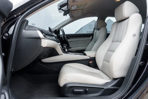 HONDA ACCORD 1.5 EL TURBO AT 2020 (9กอ4950) - Image 15