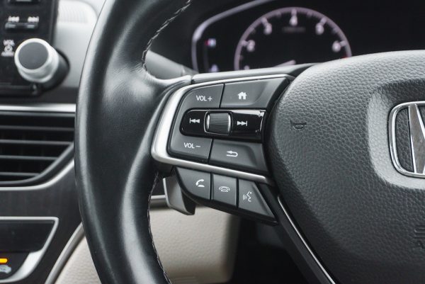 HONDA ACCORD 1.5 EL TURBO AT 2020 (9กอ4950) - Image 19