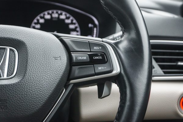 HONDA ACCORD 1.5 EL TURBO AT 2020 (9กอ4950) - Image 20