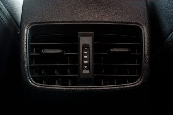 TOYOTA COROLLA CROSS 1.8 HYBRID SMART AT 2022 - Image 17
