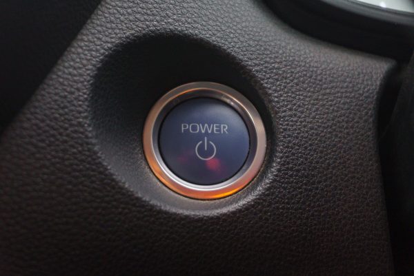 TOYOTA COROLLA CROSS 1.8 HYBRID SMART AT 2022 - Image 24