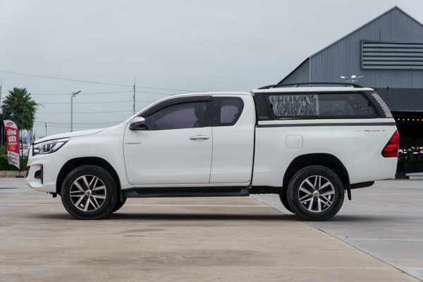 TOYOTA REVO 2.4 E PRERUNNER CAB AT 2018 - Image 7