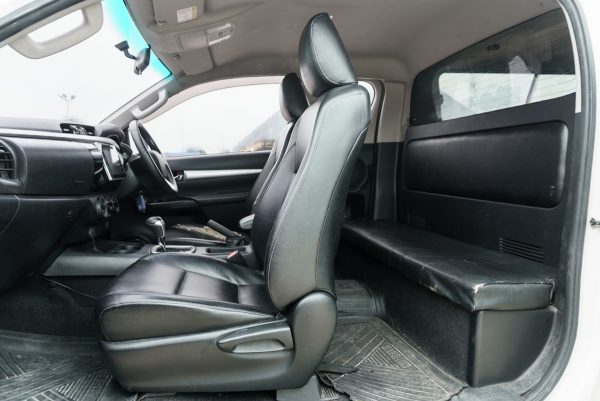 TOYOTA REVO 2.4 E PRERUNNER CAB AT 2018 - Image 14