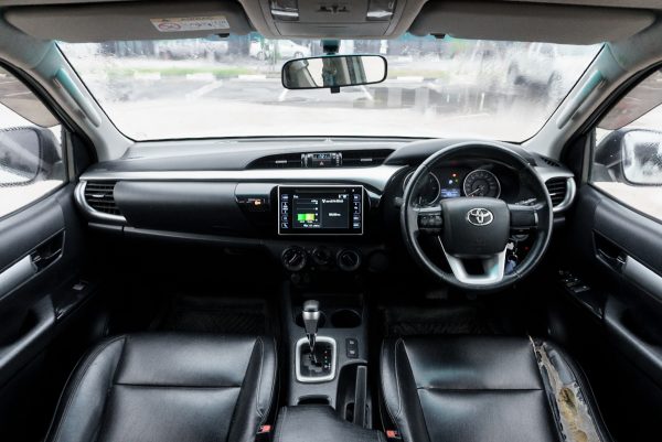 TOYOTA REVO 2.4 E PRERUNNER CAB AT 2018 - Image 15