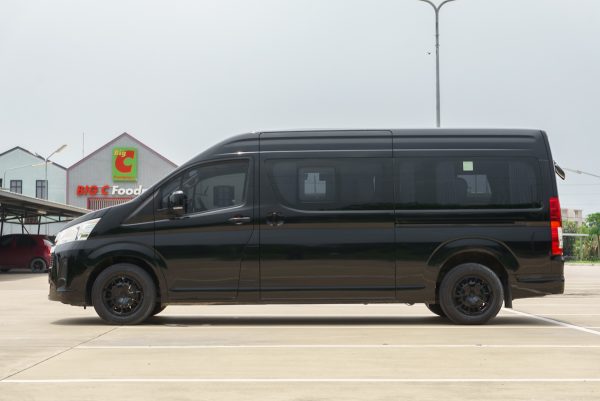 TOYOTA COMMUTER 2.8 DIESEL MT 2019 จด 2020 - Image 6