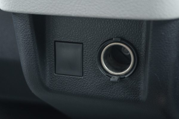 TOYOTA COMMUTER 2.8 DIESEL MT 2019 จด 2020 - Image 25