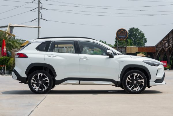 TOYOTA COROLLA CROSS 1.8 HEV PREMIUM LUXURY AT 2024 (5ขญ8391) - Image 6