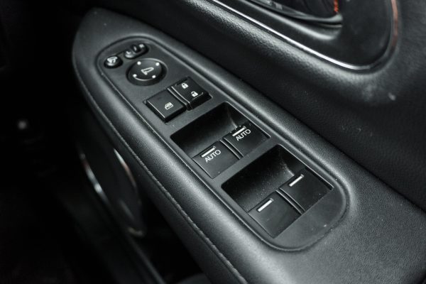HONDA HR-V 1.8 EL AT 2018 - Image 22