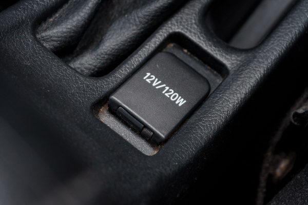 TOYOTA YARIS 1.2 E AT 2019 - Image 25