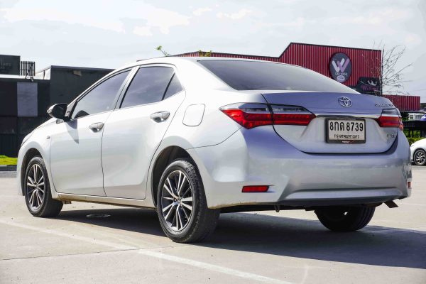 TOYOTA ALTIS 1.6 G AT 2018 จด 2019 (8กด8739) - Image 8