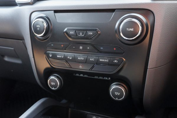 FORD RANGER DUAL CAB 2.2 HI-RIDER WILDTRAK AT 2017 จด 2018 - Image 26