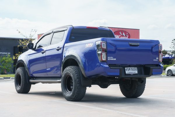 ISUZU D-MAX CAB 4 3.0 VCROSS M 4WD AT 2021 - Image 8