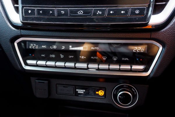 ISUZU D-MAX CAB 4 3.0 VCROSS M 4WD AT 2021 - Image 26
