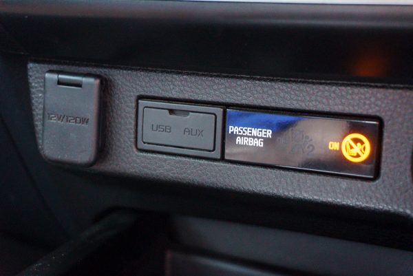 ISUZU D-MAX CAB 4 3.0 VCROSS M 4WD AT 2021 - Image 27