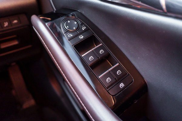 MAZDA CX-30 2.0 SP AT 2020 จด 2021 - Image 23