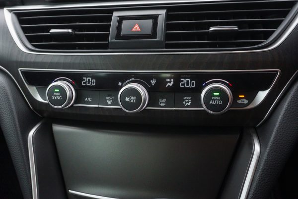 HONDA ACCORD 2.0 HYBRID TECH AT 2021 (9กด1812) - Image 31